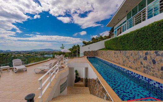 Phuket Stunning Villa for Sale
