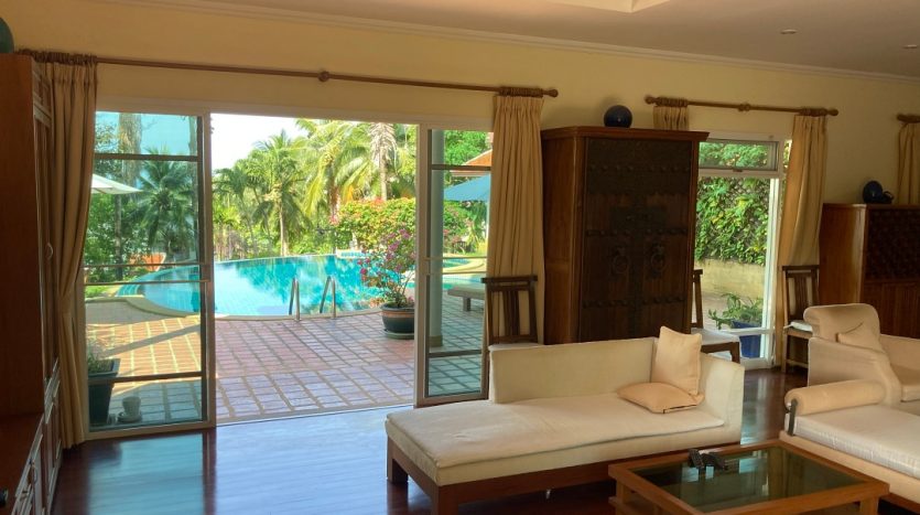 7 bedrooms villa for sale patong phuket